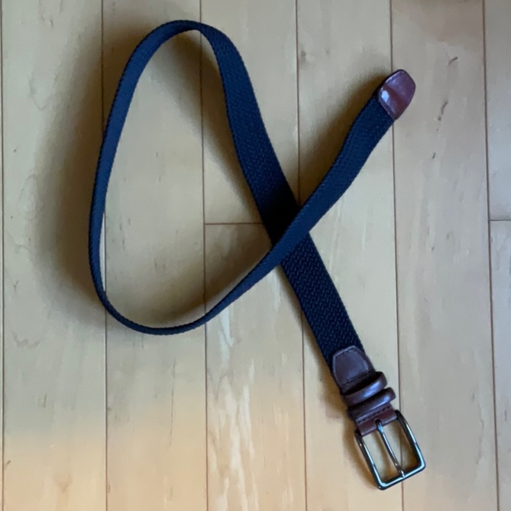 Banana Republic woven navy belt